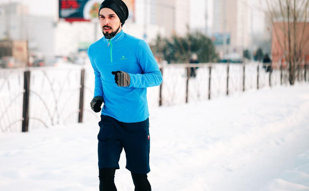 Пробежки на свежем воздухе полезны, но вот на морозе бегать рекомендуется далеко не всем