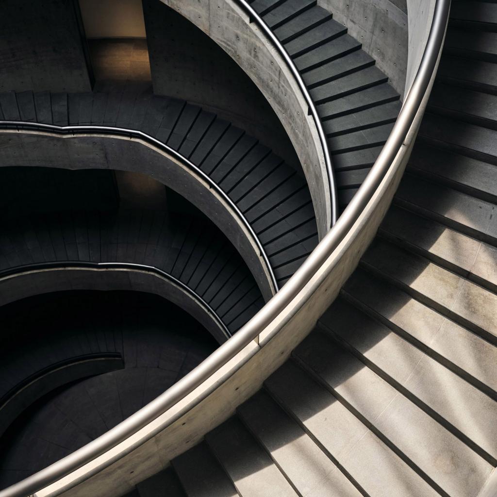 Архитектурный обозреватель Dezeen назвал лучшие лестницы, построенные в 2020 году. Показываем шесть из них