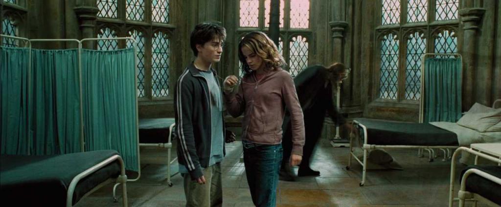 Почему Гарри Поттера одели в джинсы: секреты костюмов, сшитых для культового фильма