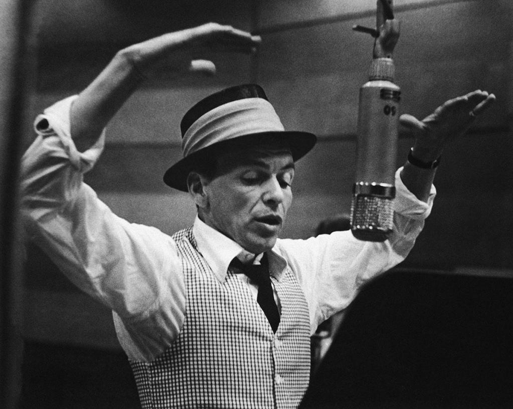 "Лучшая месть – это огромный успех": 105 лет назад родился Фрэнк Синатра. Лучшие цитаты музыкальной иконы