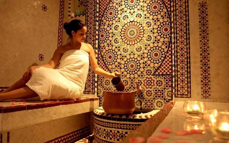 Во время новогодних каникул многие ходят в бани: что нужно знать, прежде чем посетить турецкий хамам