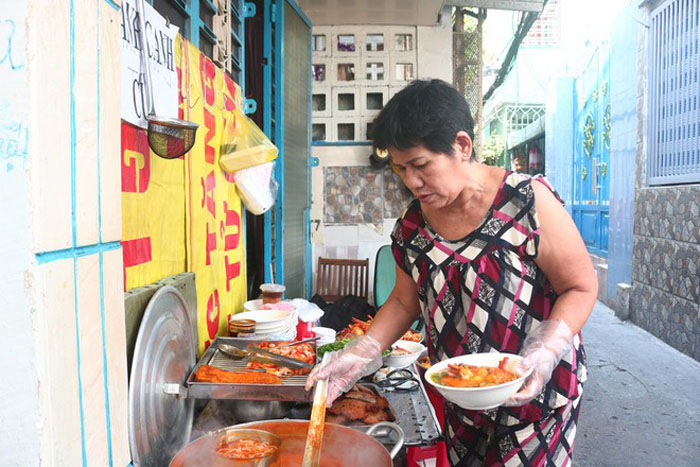Ресторан 7-дневного меню: в сайгонском кафе готовят одно блюдо, но каждый день разное
