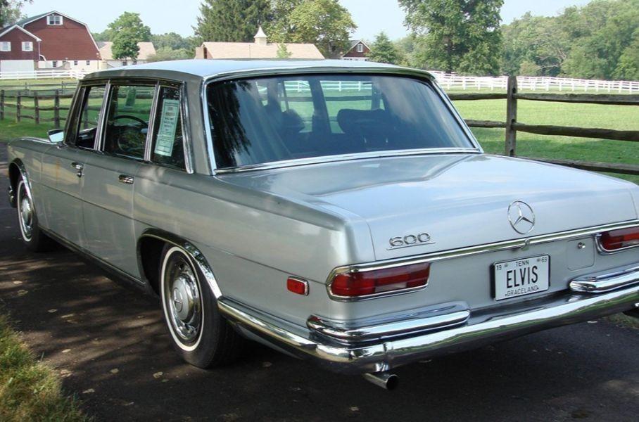 Mercedes-Benz Элвиса Пресли выставлен на аукцион. Будущему владельцу в комплекте с авто достанутся пластинки