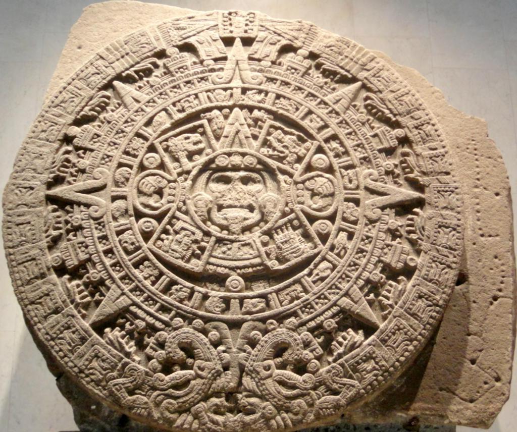 Археологическая находка времен ацтеков - в Мехико нашли «стену черепов» (фото)