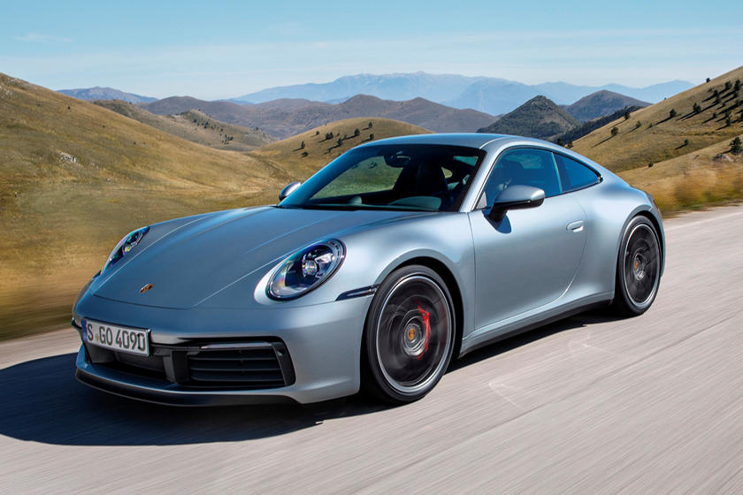 Не выходя из дома: уже в 9 странах заказать тест-драйв и модель Porsche теперь можно онлайн