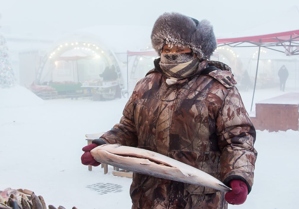 Зима в самом холодном городе на Земле в картинках: Якутск со среднемесячной температурой января –38,6 °C и с самой низкой отметкой в –64,4 °C в феврале 1891 г.