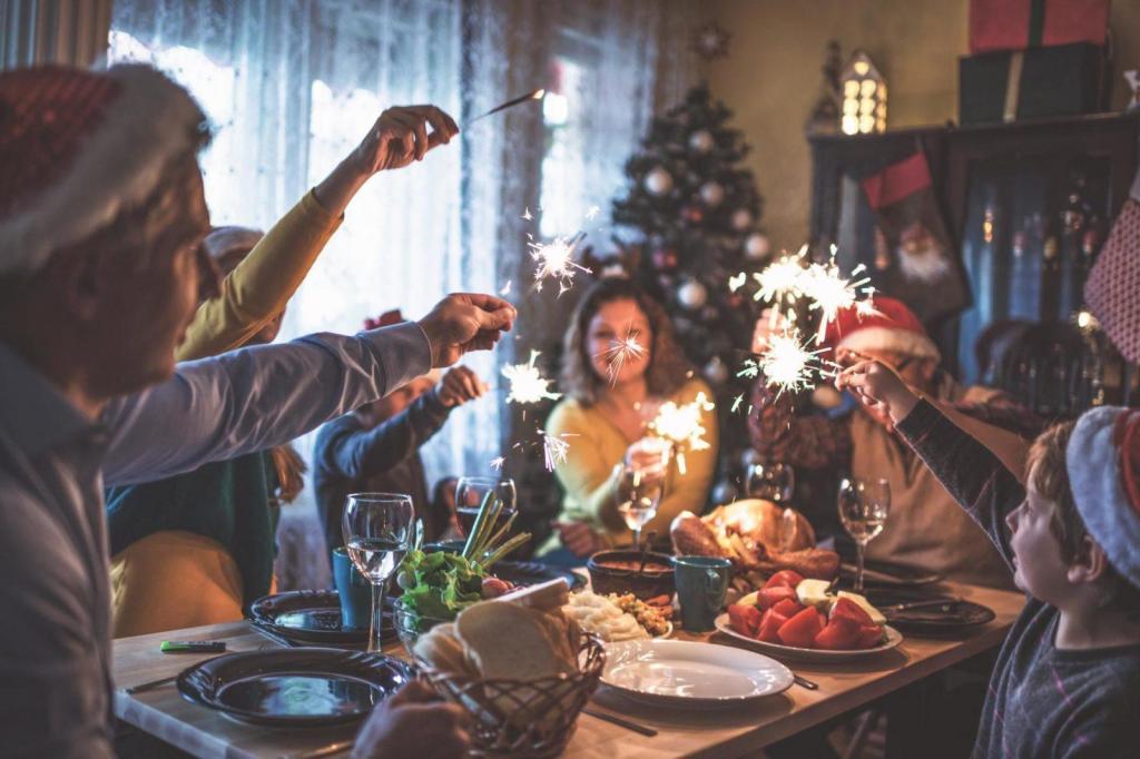 Выпейте большой стакан воды перед едой: диетолог рассказал, как остаться стройными после Нового года и Рождества
