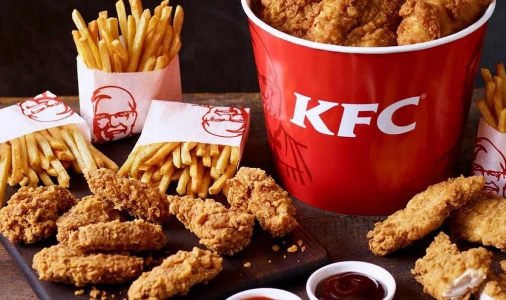 Когда фанаты KFC из Англии узнали о "секретном" ингредиенте в подливке, им стало нехорошо: 3,5 литра воды на две ложки массы, собранной со дна фритюрницы