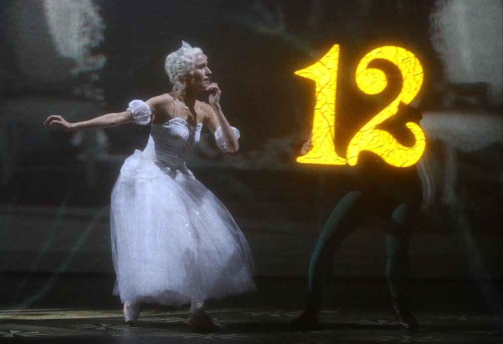 Балет "Золушка" в Михайловском театре: последняя сказка в уходящем году