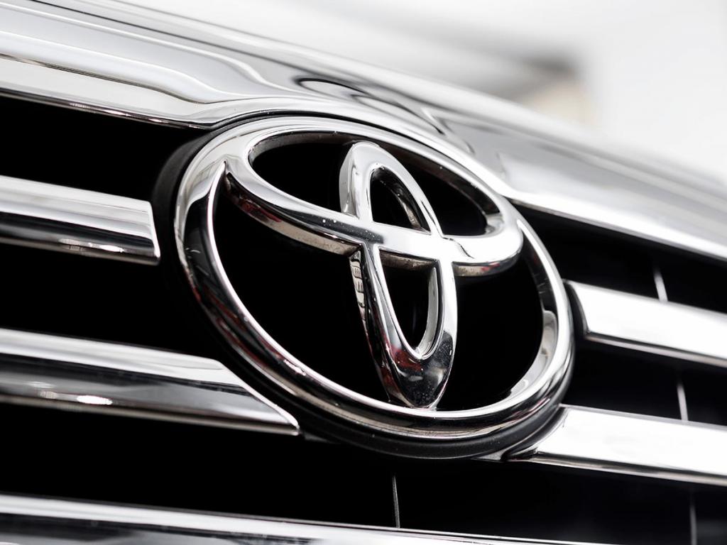 Toyota решила приостановить работу на заводах в Великобритании и Франции