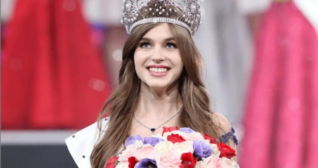 Простушка стала "Мисс Россия 2019": спустя год её стати можно позавидовать