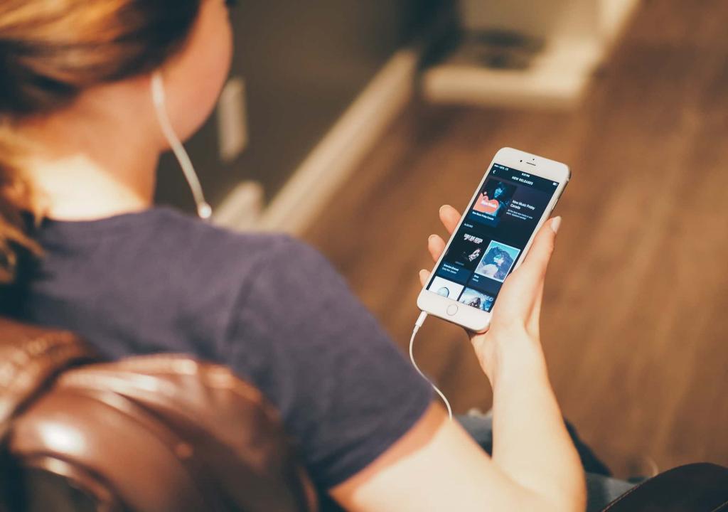 iPhone проанализирует, насколько громко вы слушаете музыку, и убавит звук, чтобы сохранить здоровье