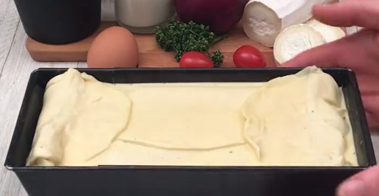 Несладкий кекс с заварным кремом и сырной начинкой: сочная, сытная и очень вкусная закуска на праздничный стол