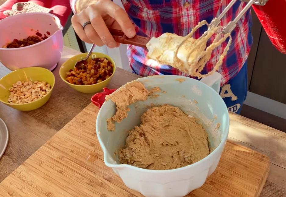 Пряный и ароматный кексик с сухофруктами и орехами для всей семьи в праздничные дни