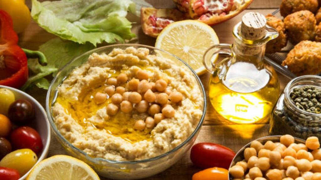 Берем пример с греков: диетологи пришли к выводу, что средиземноморская диета – самая полезная