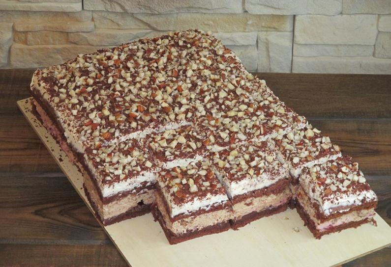 Влажный бисквитно-шоколадный торт "Ночка" – десерт, который придется по вкусу даже привередливому гурману. Рецепт