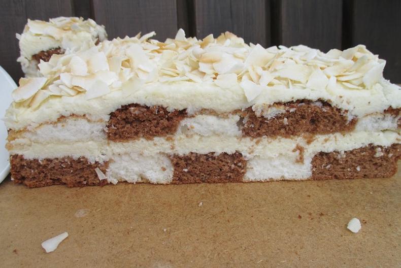 Торт "Шахматка": необычный десерт, каждый кусочек которого имеет свой неповторимый узор