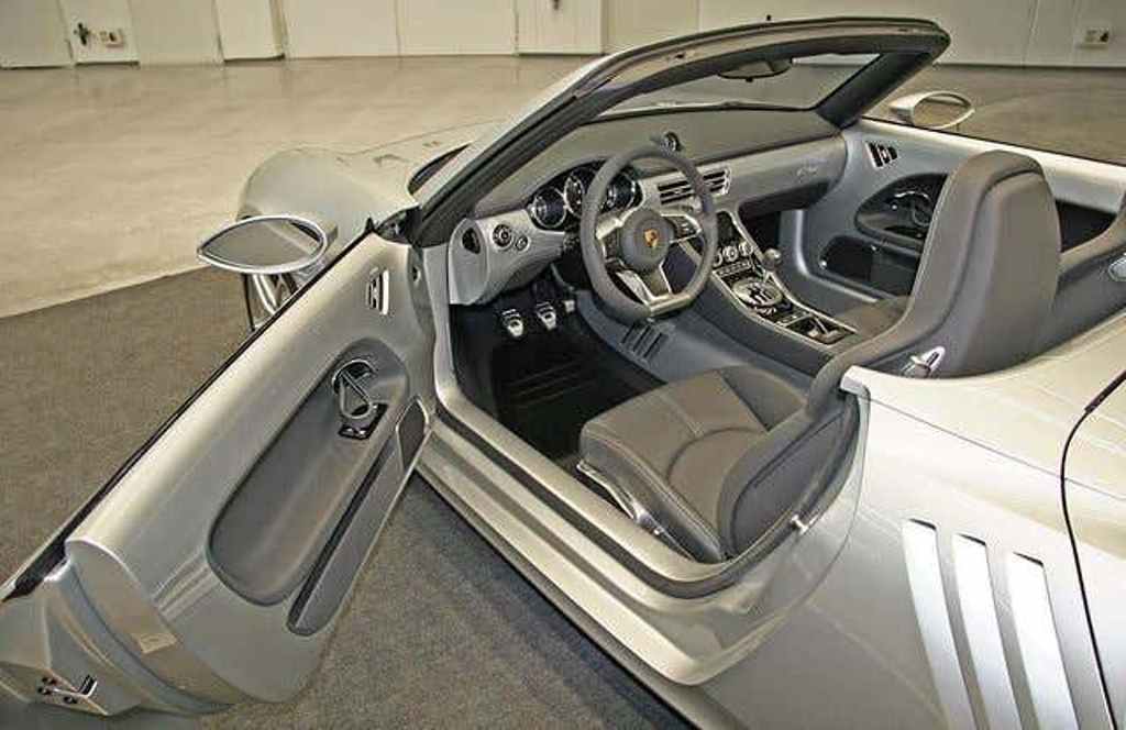 Porsche 550one: дизайнер де Сильва представляет невиданный ранее современный автомобиль