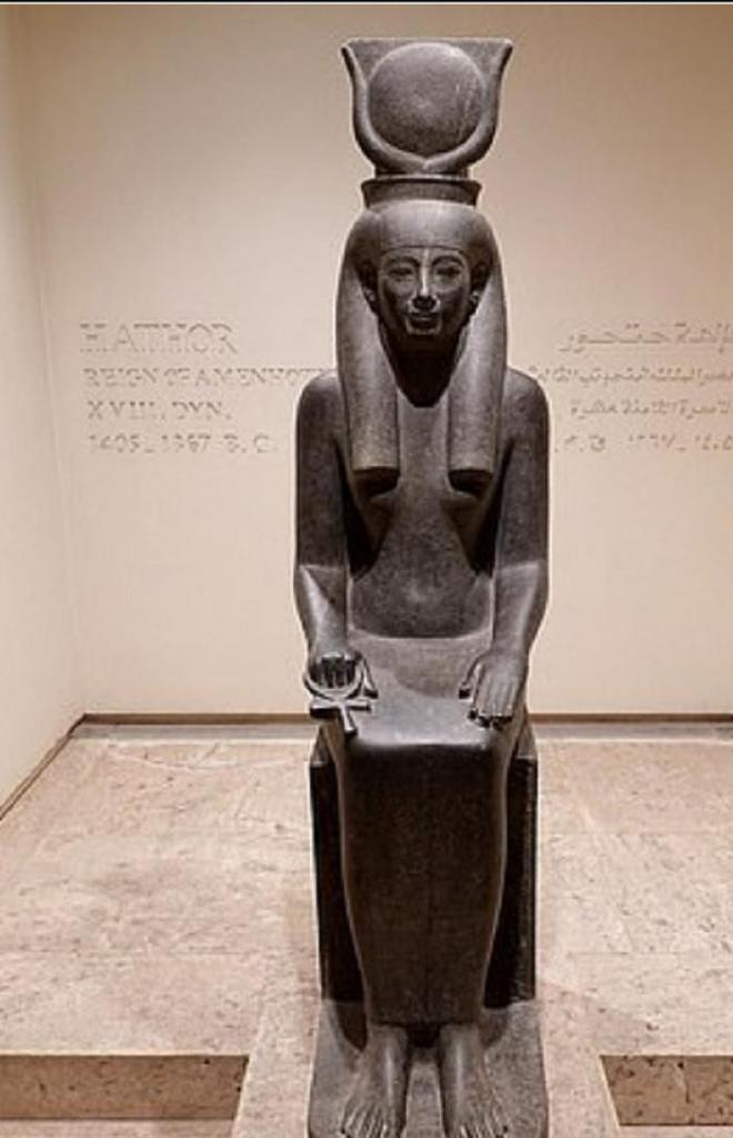 Неграмотные шахтеры 4000 лет назад изобрели алфавит в Древнем Египте, превратив иероглифы в буквы