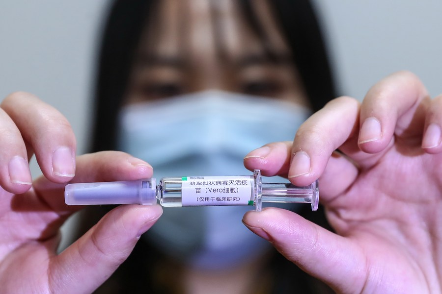 Медработники, таможенники, грузчики: в Китае вакцинировали 9 миллионов человек из ключевых групп населения
