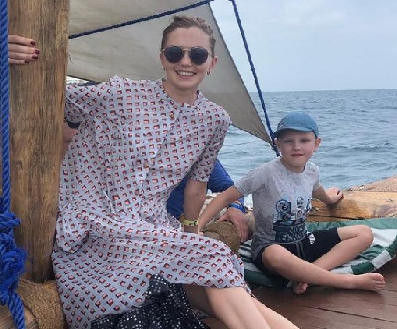 Победительница «Ледникового периода» Ольга Кузьмина отправилась с сыном в Занзибар