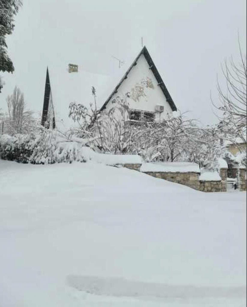 Снегопады уже третий день: в Марокко пришла снежная зима (фото)