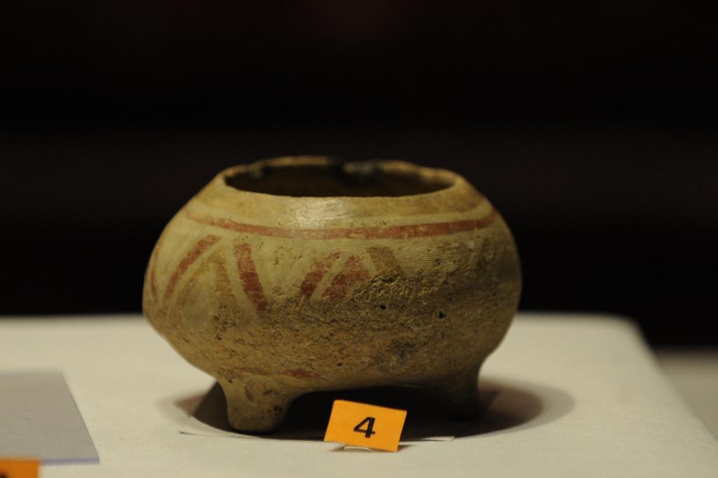 Пятнадцать уникальных 1500-летних предметов обнаружили в Боливии: они были созданы раньше эпохи инков (фото)