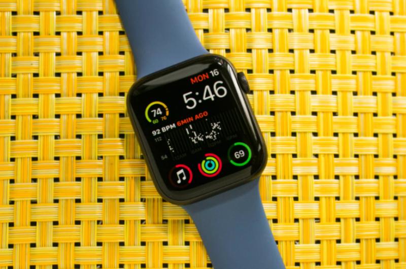 Apple Watch: настройка цели активности, отказ от случайных снимков экрана, запрет Siri и другие настройки, которые стоит сразу изменить