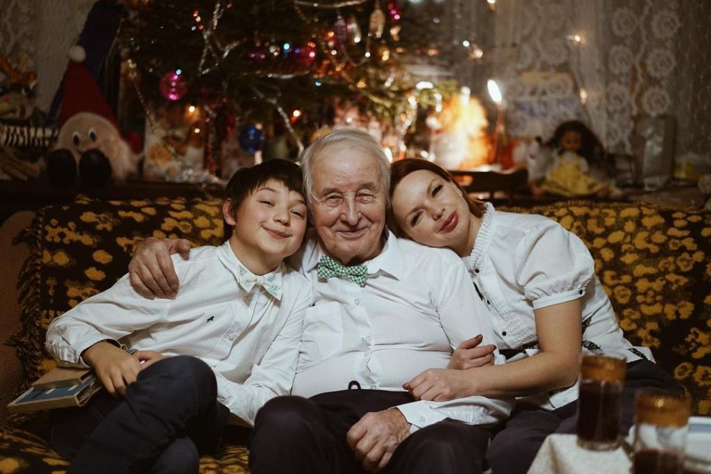 Говорят, что сын Алисы Гребенщиковой рожден от Ильи Авербуха. Как сейчас выглядит 13-летний Алеша (новые фото)
