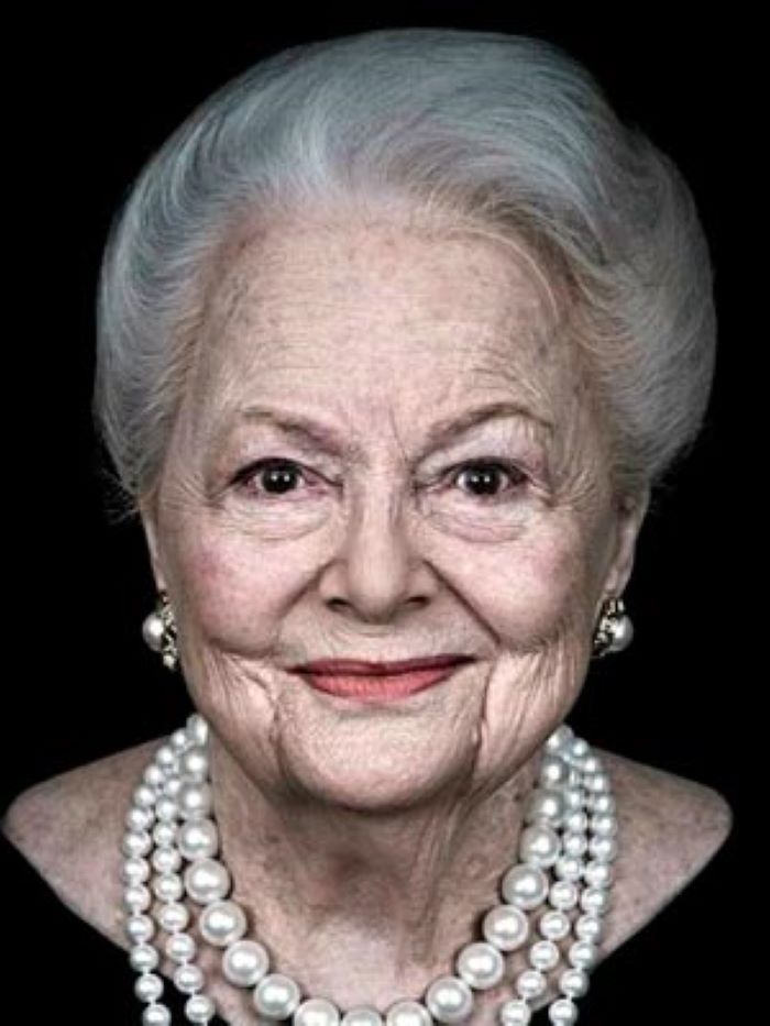 Мелания Гамильтон из "Унесенных ветром" прожила 104 года и ушла в июле 2020-го. И даже в таком возрасте она выглядела неотразимо