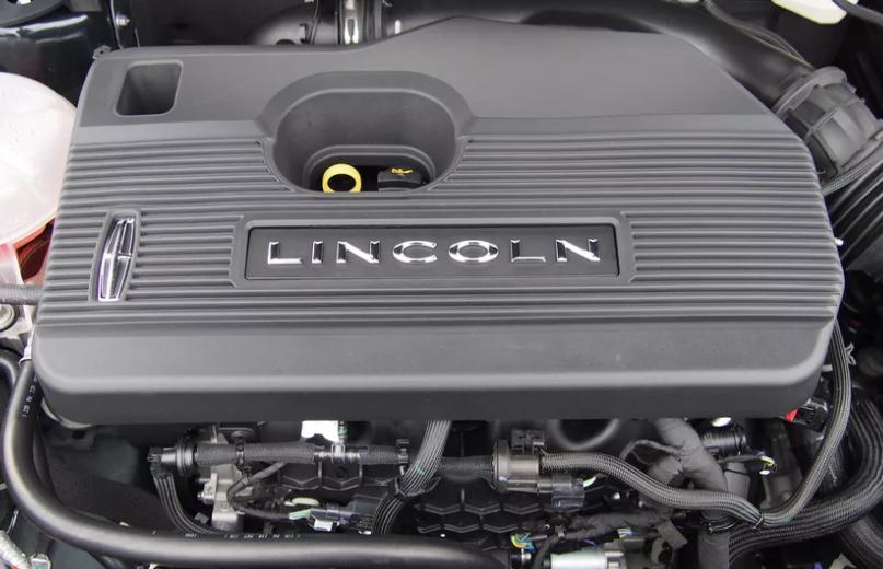 Электрический внедорожник Lincoln Corsair появится в 2026 году и станет одним из пяти новых электромобилей Ford