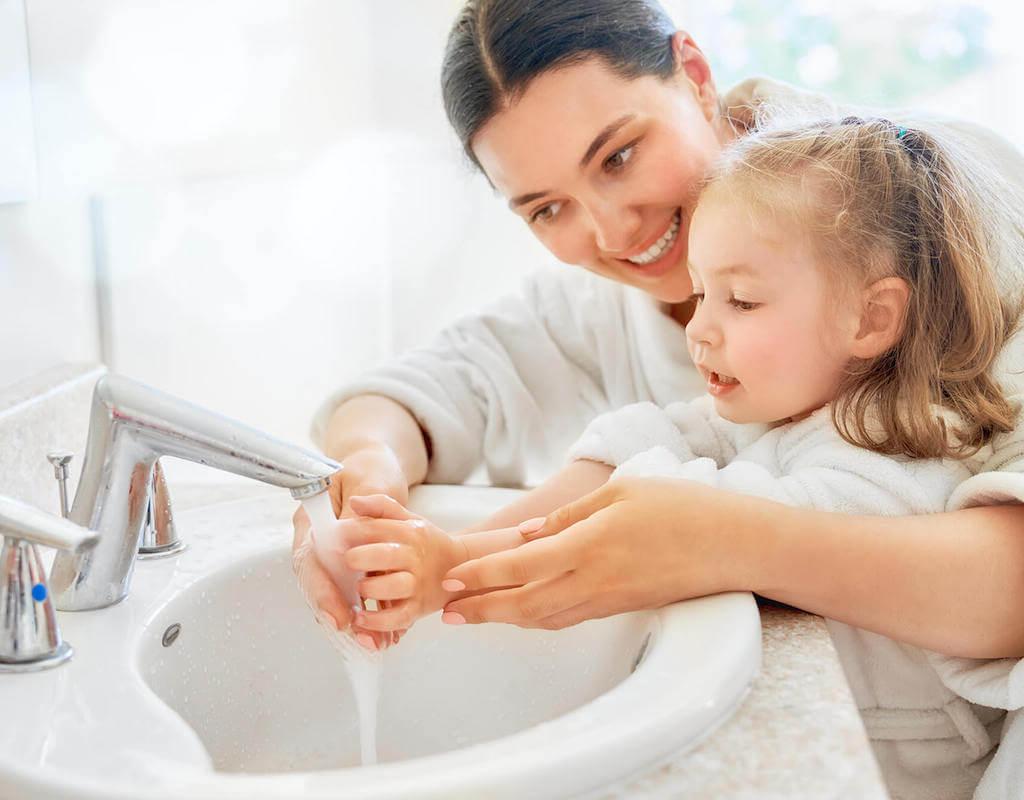 Руки не моют, зубы не чистят: как не заставлять детей соблюдать гигиену, а пробудить к этому интерес