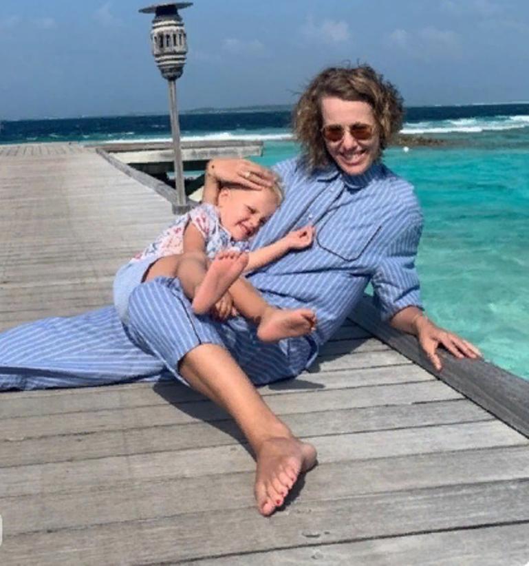 Роскошный отдых для роскошной звезды: Ксения Собчак улетела на Мальдивы, а журналисты выяснили, сколько стоит вилла в сутки