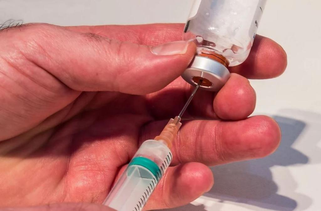 В Роспотребнадзоре оценили влияние вакцины на репродуктивную функцию