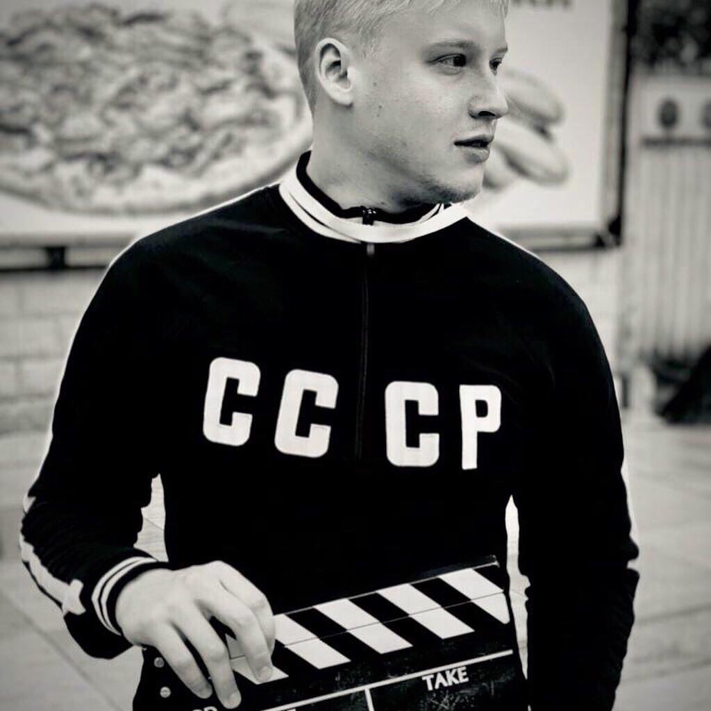 Восхищается папой: 21-летний сын Дмитрия Харатьяна вырос его копией (новые фото)