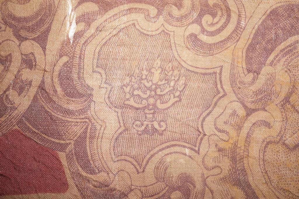 Загадочный шейный платок XIX века, покрытый изображениями масонских символов, обнаружили на затонувшем судне (фото)