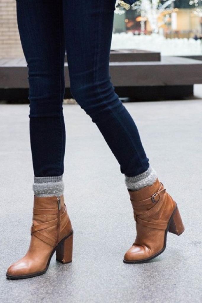 Как не нужно носить джинсы с ботинками, чтобы не выглядеть "колхозно": важные правила, о которых забывают некоторые модницы
