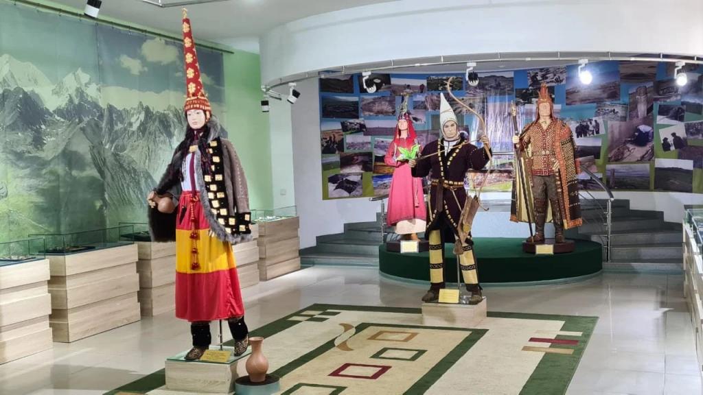 Казахстанские ученые показали, как одевались модницы в 3 веке до нашей эры