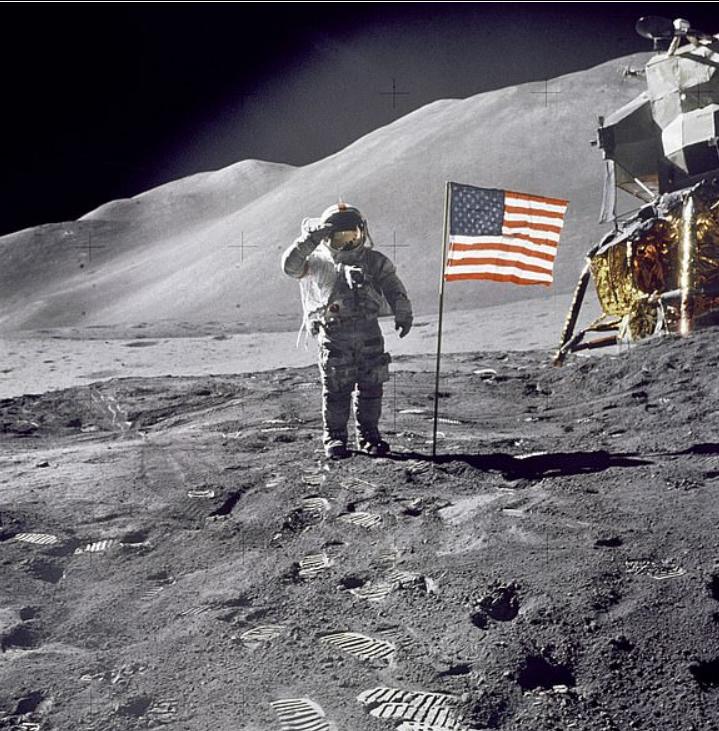 Получено невероятно детальное изображение Луны с помощью радиолокационного сигнала: удалось даже засечь место посадки «Аполлона-15»