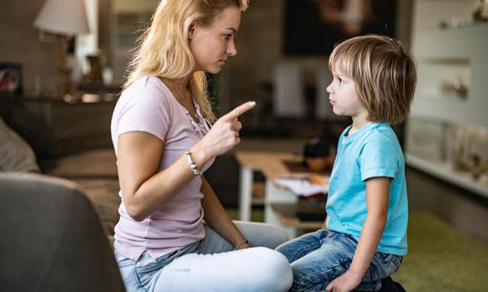 Будьте спокойны и подавайте пример: детский психолог делится стратегиями, как за одну минуту убедить ребенка слушать вас