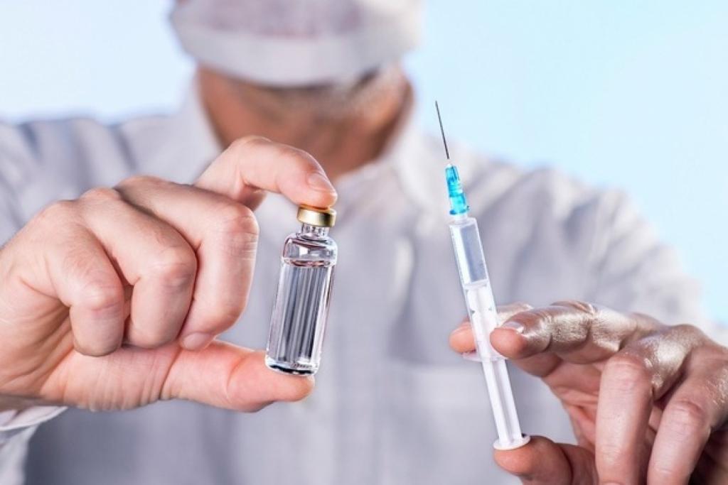 В Украине назвали дату начала записи на вакцинацию от COVID-19
