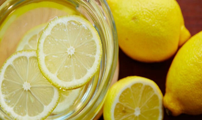 Лимоны, чай, смузи: "истинное лицо" продуктов, которые мы потребляем в повседневной жизни и считаем полезными