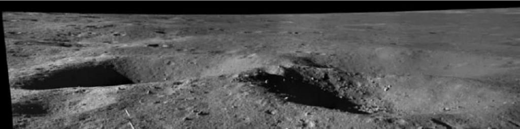 Марсоход обнаружил необычную вытянутую скалу на дальней стороне Луны