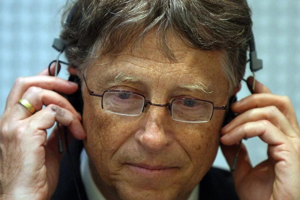 Билл Гейтс рассказал, почему люди отказываются прививаться и носить маски