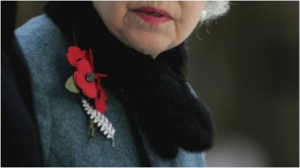 "Ветвь папоротника", "Цветочная корзина": брошки королевы Елизаветы II имеют свою историю