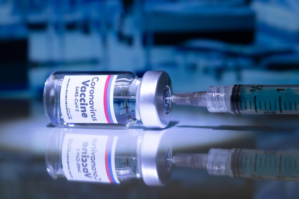 Россиянам назвали главное отличие «КовиВак» от других российских вакцин
