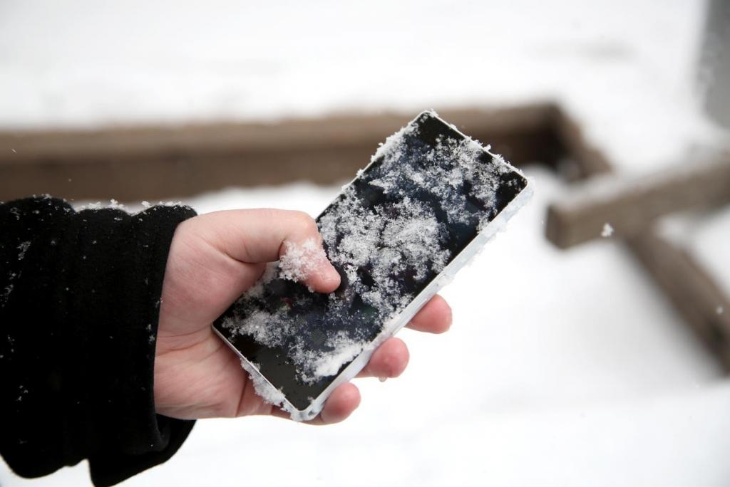 Телефон выключается на морозе: изучаем нюансы зарядки для продления срока службы