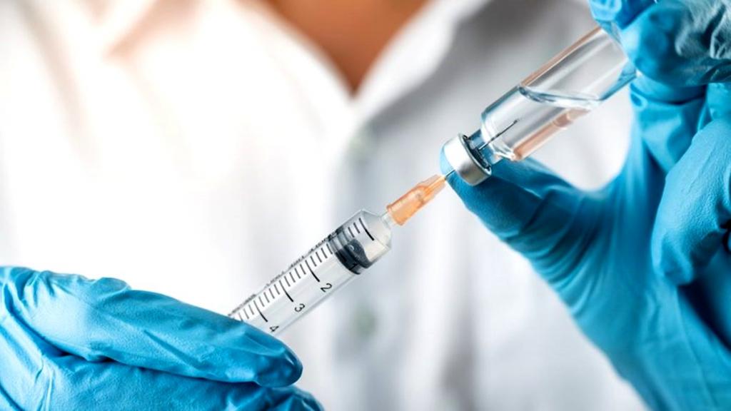 Как проверить эффективность прививки от COVID-19: врач назвала 3 признака развития иммунитета