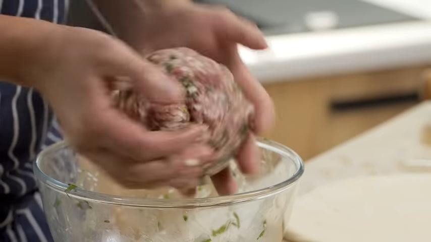Секреты приготовления традиционных осетинских пирогов: рецепт от шефа