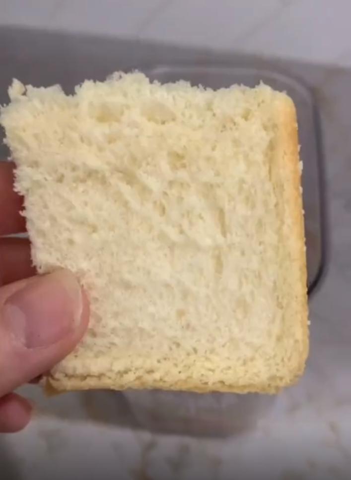 "Если сахар слипся в ком, беру хлеб": трюк, которому научила мама